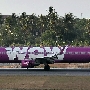 Thai VietJet Air - Airbus A321-211 - HS-VKM<br />HKT - Louis' Runway View Hotel Zimmer 403 - 22.3.2023 - 18:31