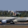 Etihad - Boeing 787-9 Dreamliner - A6-BLY<br />HKT - 22.3.2023 - Louis' Runway View Hotel Zimmer 403 - 9:15