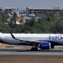 IndiGo - Airbus A321-251NX - VT-ISU<br />HKT - 22.3.2023 - Louis' Runway View Hotel Zimmer 403 - 12:10