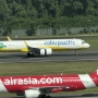 cebu pacific - Airbus A321-271NX - RP-C4127<br />Indonesia AirAsia - Airbus A320-216 - PK-AXX<br />SIN - 17.3.2023 - Crowne Plaza Runway View Room 811 - 9:55