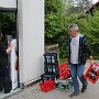 2.5.2014 - das Wetter könnte besser sein. Die Aufbauarbeiten beginnen.....