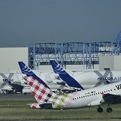 21.05.2026 - 9:02 - Le Panorama Restaurant - Volotea Airlines - Airbus A319-112 - EC-NDG "Revoloteando" "Mamma, Arrivo Subito!" titles