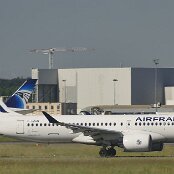 21.05.2026 - 9:57 - Terminal Gate 22 - Air France - Airbus A220-300 - F-HZUN