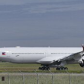 19.05.2026 - 10:22 - Point de vue aéroport (Colline) - Philippine Airlines - Airbus A350 -1041 - F-WZNV