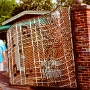 Graceland - Elvis Presley's Villa in Memphis, Tennessee - das Eingangstor am 12.5.2000