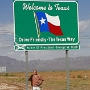 Namensbedeutung: Indianisch für Freund<br />US-Staat seit: 29.12.1845/ Nr. 28<br />"Spitzname": Lone Star State<br />Größe: 696 700 qkm<br />Einwohner: 17,4 Mio.<br />Hauptstadt: Austin<br />Motto: Friendship<br /><br />Volker's 14. Staat<br />1995 - 2000 - 22.5.2008<br />19x in Texas übernachtet