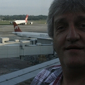 VolkerFly - 05.03.2009 - Singapore - Sydney - Qantas - Airbus A380-800 - VH-OQC/ Paul McGiness - QF32 - 66C/Exit - 7:18 Std. - 337,20 €