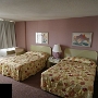 Hotel Queen Kapiolani - Honolulu, Oahu<br />15.+16.2.2008 - Schlafzimmer einer kostenlos upgegradeten Penthouse Suite - 95,62 € pro Nacht