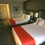 13.6.2013 - Holiday Inn Newark Airport **1/2<br />Zimmer 522 - war zum Click&Mix Preis im Flug inbegriffen