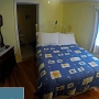 13.&14.8.2017 - Auld Farm Inn B&B - Baddeck/Nova Scotia<br />97,75 CAD = 67,75 € pro Nacht<br />Bed & Breakfast, dagegen ist es in amerikanischen Motels ruhig. Man hört jeden, wirklich jeden Ton aus den umliegenden Zimmern. Das Bett ist bequem für eine Person, zu zweit würden wir sowieso im Motel wohnen.