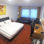 19.-22.10.2017 - Hotel California - Berlin - Zimmer 261<br />Wie schon 2016 in diesem Hotel, diesmal mit einem größeren Zimmer<br />379,81 € für 3 Nächte inkl. Flüge DUS-TXL für 2 Personen.