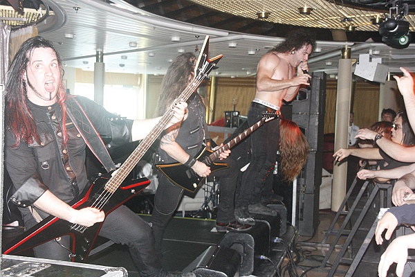 Blackguard - 2:45 - 3:30 im Spectrum Blackguard - 2:45 - 3:30 im Spectrum
