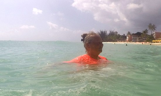 im Meer. Da hält mans aus, da ist es angenehm im Meer. Da hält mans aus, da ist es angenehm