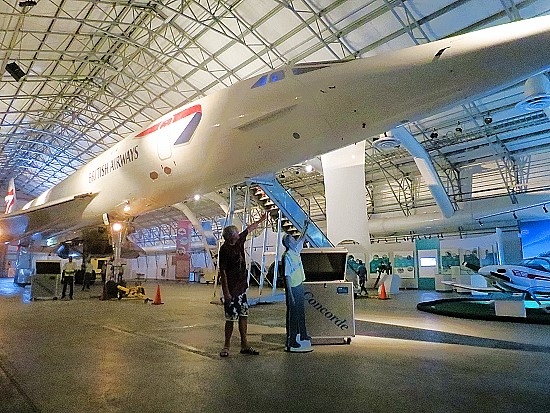 Volker hat keinen Kater und fährt ins Concorde Museum Volker hat keinen Kater und fährt ins Concorde Museum