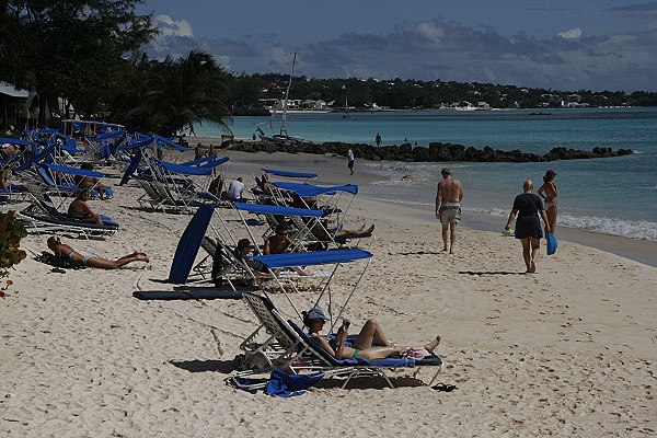 Der Strand des Hotel Turtle Beach kann so aussehen..... Der Strand des Hotel Turtle Beach kann so aussehen.....
