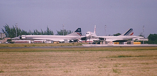 2x British Airways - 1x Air France. Am 25.12.1998