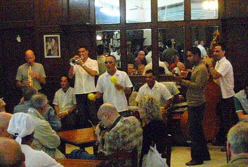 Santiago & Habana in der Bar Montserrat Santiago & Habana in der Bar Montserrat