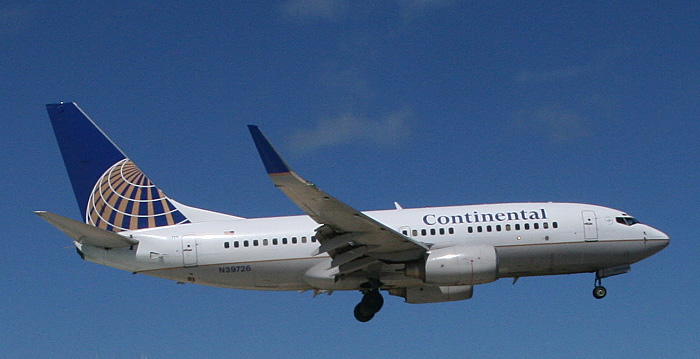Continental B 737