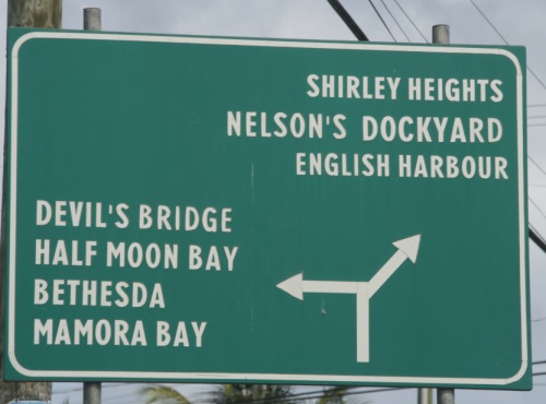 Road Sign auf Antigua
