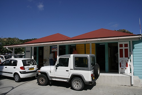 Autovermietungsgebude am Airport St. Barth