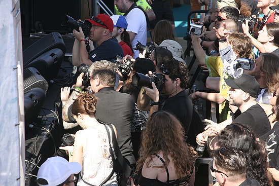 Diesmal durfte man gegen Extra-Geb�hr in dem Zwischenraum stehend fotografieren