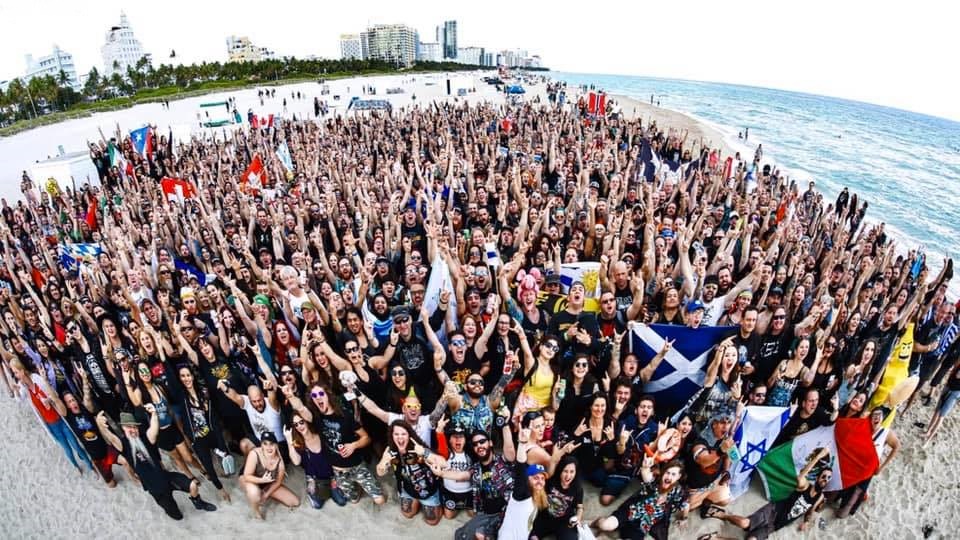 das offizielle Beach-Party Foto. wer suchet, der findet