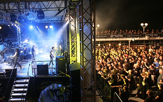 70000 Tons of Metal 2013 - Dragonforce auf der Pool Stage