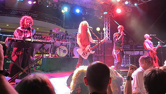 Gloryhammer @ 70000 Tons of Metal 2014 Gloryhammer @ 70000 Tons of Metal 2014