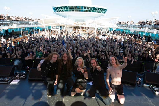 Leaves' Eyes @ 70000 Tons of Metal 2014 Leaves' Eyes @ 70000 Tons of Metal 2014