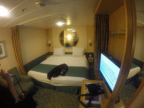 Stateroom 6457 - Toilette links - oder rechts. Je nachdem von wo man kommt..... Stateroom 6457 - Toilette links - oder rechts. Je nachdem von wo man kommt.....