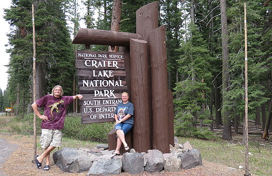 Crater Lake Ortseingangsschild Crater Lake Ortseingangsschild