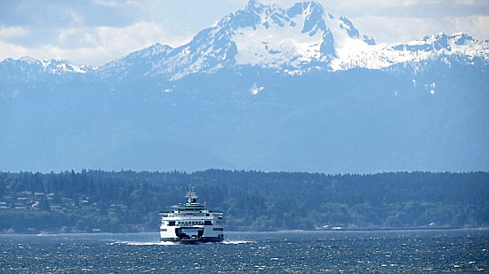 Blick vom Pier rber nach irgendwo auf der anderen Seite.  Olympic Island oder so