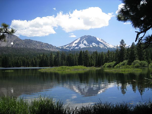 Manzanita Lake Manzanita Lake