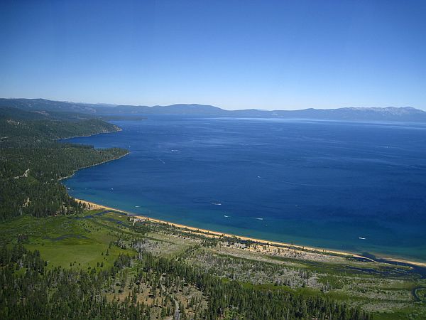 Heliflug am Lake Tahoe Heliflug am Lake Tahoe
