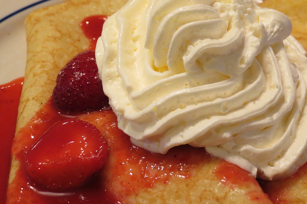 Strawberry Crepe bei Bob Evans