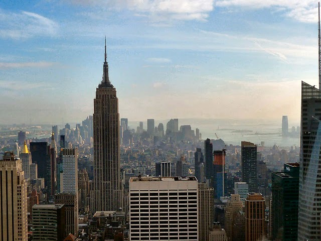 Blick vom Rockefeller Center auf das Empire State Building