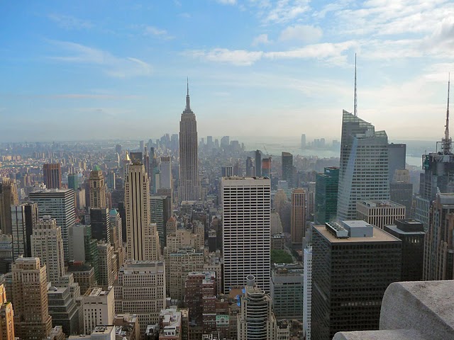 Blick vom Rockefeller Center auf das Empire State Building